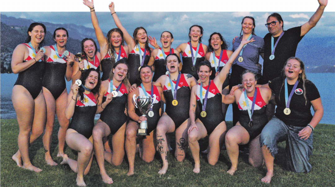 Die Spielerinnen des Wasserballklub Thun beim Meisterjubel.
Bilder: zvg Die Spielerinnen des Wasserballklub Thun beim Meisterjubel.
Bilder: zvg